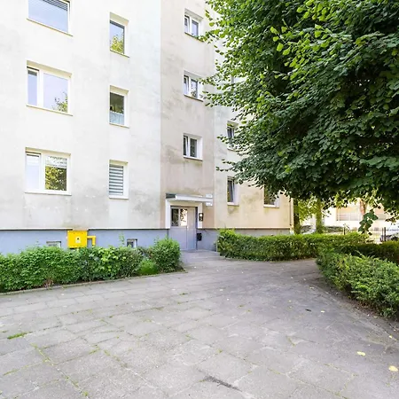 Komfortowy Z Balkonem Blisko Ergo Arena By Renters Appartamento *